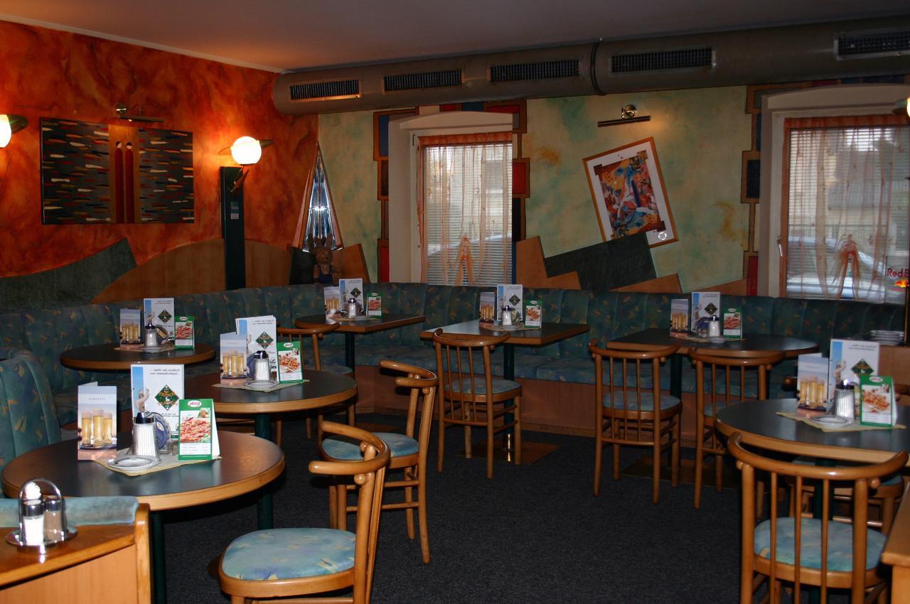 Schlafgut Hotel Sankt Poelten Luaran gambar