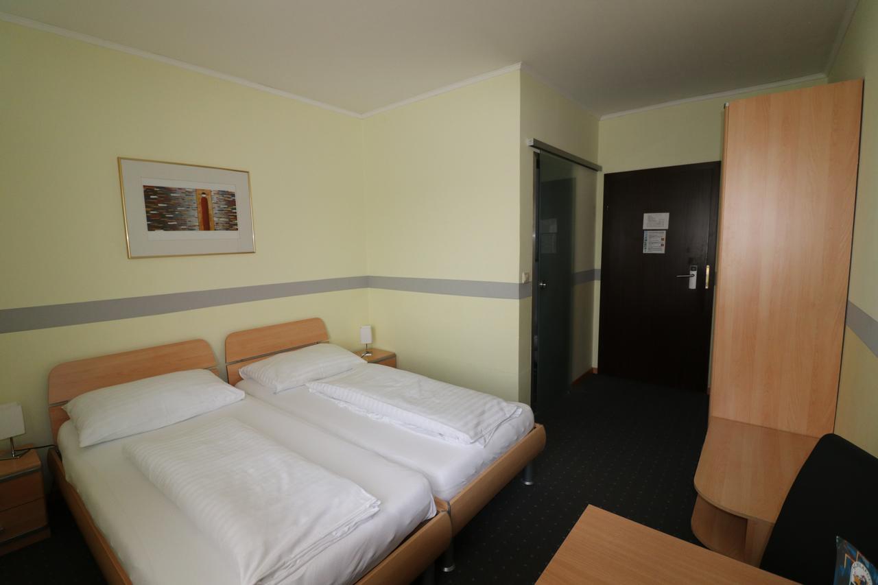 Schlafgut Hotel Sankt Poelten Luaran gambar