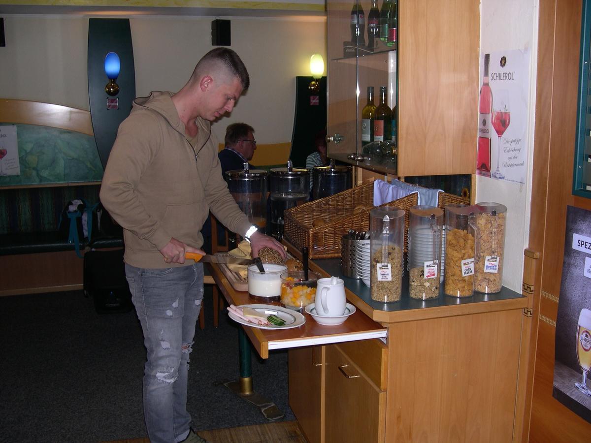 Schlafgut Hotel Sankt Poelten Luaran gambar