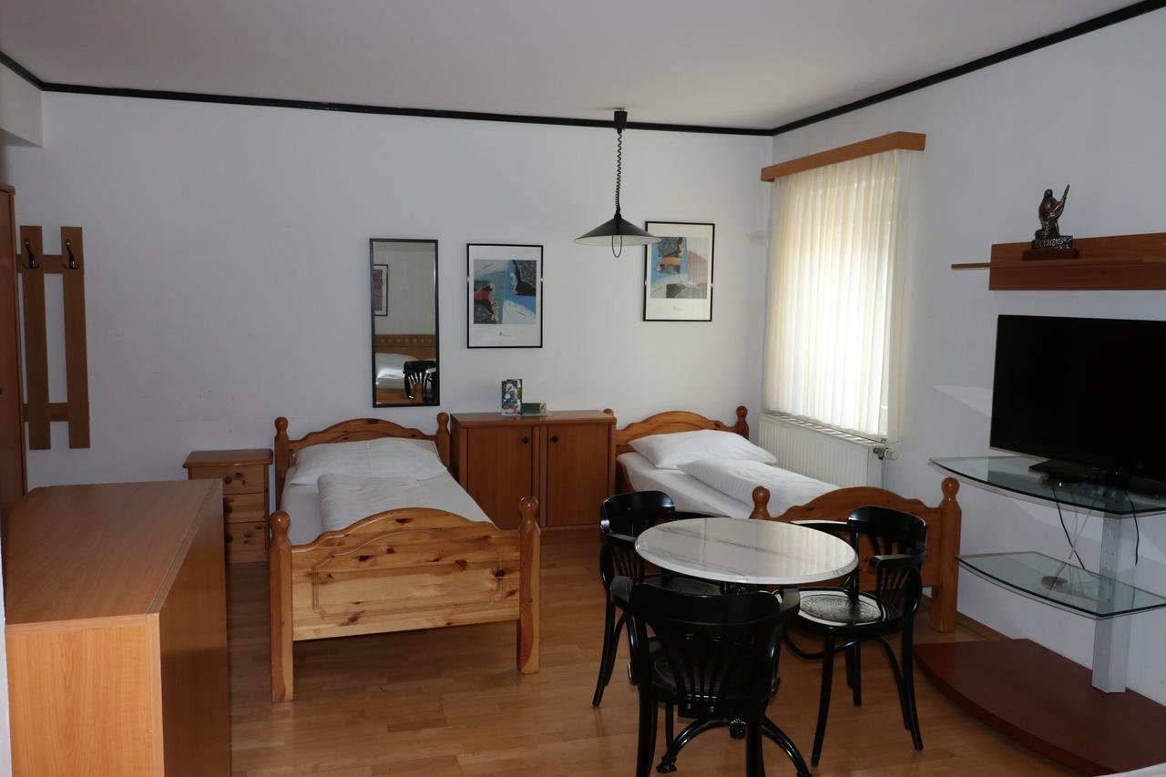 Schlafgut Hotel Sankt Poelten Luaran gambar